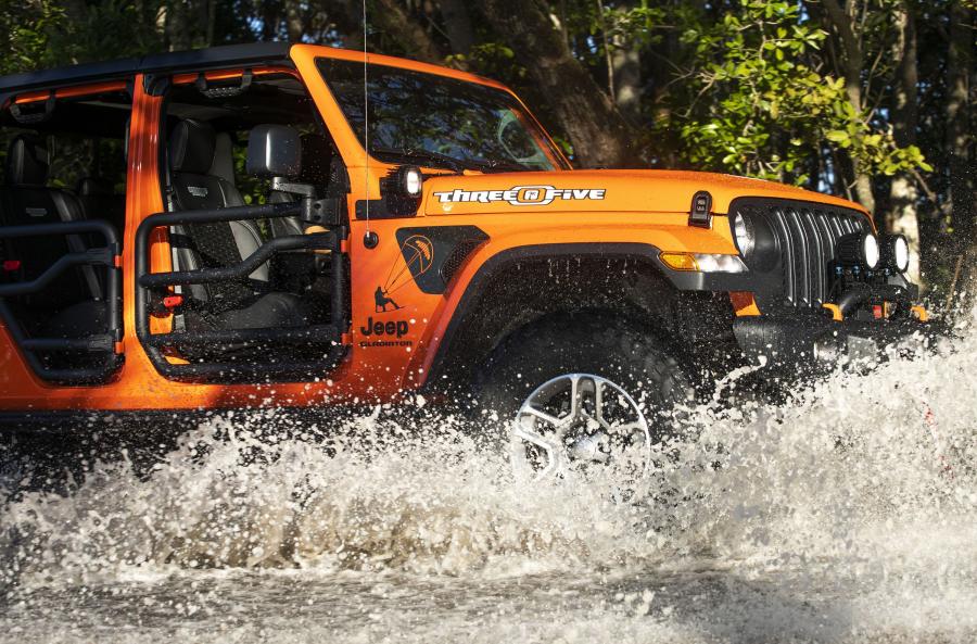 Детали экстерьера Jeep Gladiator Three O Five (JT) 2019 года  (фото 20 из 20)